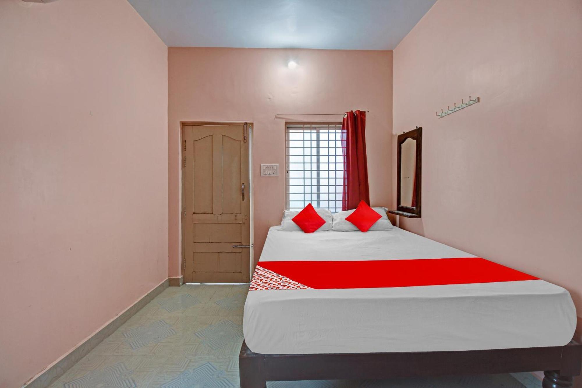 Hotel O New Mayuri Lodge Bagepalli Bagian luar foto
